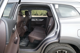 2025款奇瑞瑞虎8