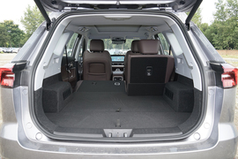 2025款奇瑞瑞虎8