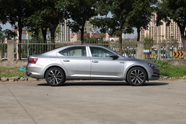 2025款斯柯达速派