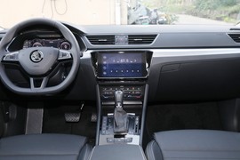 2025款斯柯达速派