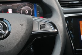 2025款斯柯达速派