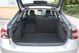 2025款斯柯达速派