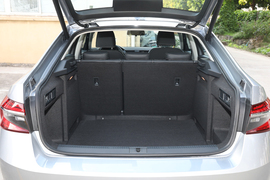 2025款斯柯达速派