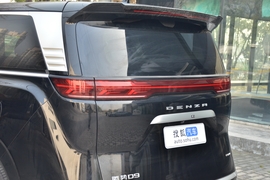 2024款腾势D9