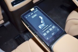 2024款腾势D9