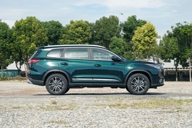 2025款奇瑞瑞虎8