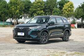 2025款奇瑞瑞虎8