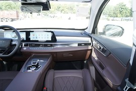 2025款奇瑞瑞虎8