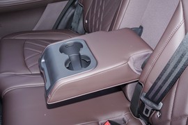 2025款奇瑞瑞虎8