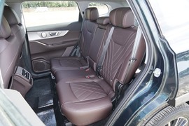 2025款奇瑞瑞虎8