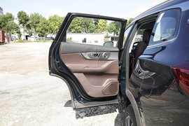 2025款奇瑞瑞虎8