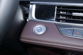 2025款奇瑞瑞虎8