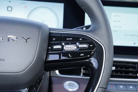 2025款奇瑞瑞虎8