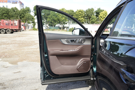 2025款奇瑞瑞虎8