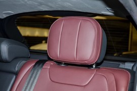 2025款路虎揽胜运动版