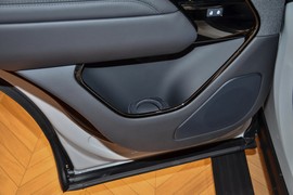 2025款路虎揽胜运动版