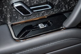 2025款路虎揽胜运动版