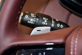 2025款路虎揽胜运动版