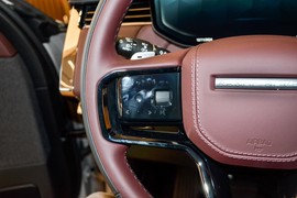 2025款路虎揽胜运动版