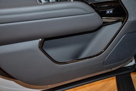 2025款路虎揽胜运动版