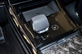 2025款路虎揽胜运动版