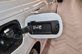 2025款路虎揽胜运动版