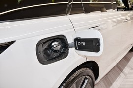 2025款路虎揽胜运动版