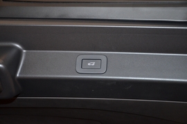 2025款路虎揽胜运动版