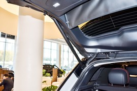 2025款路虎揽胜运动版