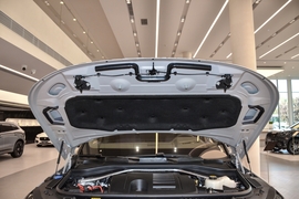 2025款路虎揽胜运动版