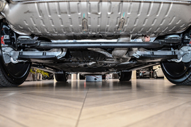 2025款路虎揽胜运动版