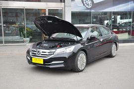 2014款本田雅阁3.0VTI尊贵版