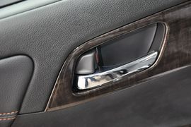 2014款本田雅阁3.0VTI尊贵版