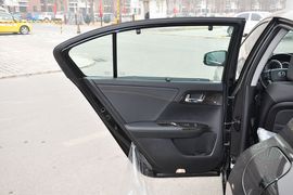 2014款本田雅阁3.0VTI尊贵版