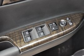 2014款本田雅阁3.0VTI尊贵版