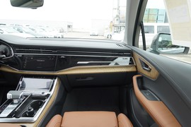 2025款奥迪Q7