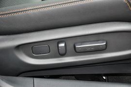 2014款本田雅阁3.0VTI尊贵版