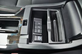 2014款本田雅阁3.0VTI尊贵版