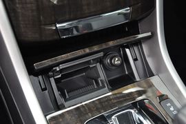 2014款本田雅阁3.0VTI尊贵版