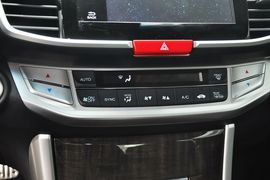 2014款本田雅阁3.0VTI尊贵版