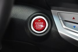 2014款本田雅阁3.0VTI尊贵版