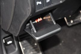2014款本田雅阁3.0VTI尊贵版