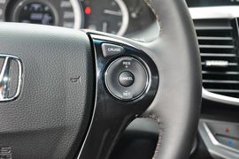 2014款本田雅阁3.0VTI尊贵版
