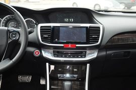 2014款本田雅阁3.0VTI尊贵版