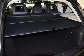 2014款Jeep指南者2.0L改款两驱精英版