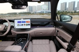 2025款比亚迪唐新能源
