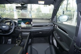 2025款吉利缤越L