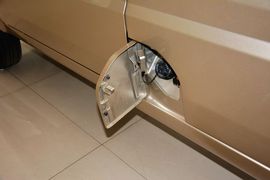 2011款五菱荣光1.2L基本型