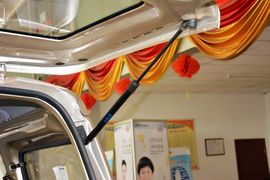 2011款五菱荣光1.2L基本型