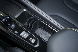 2025款吉利缤越L